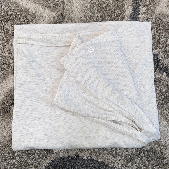 OS lululemon cover up wrap